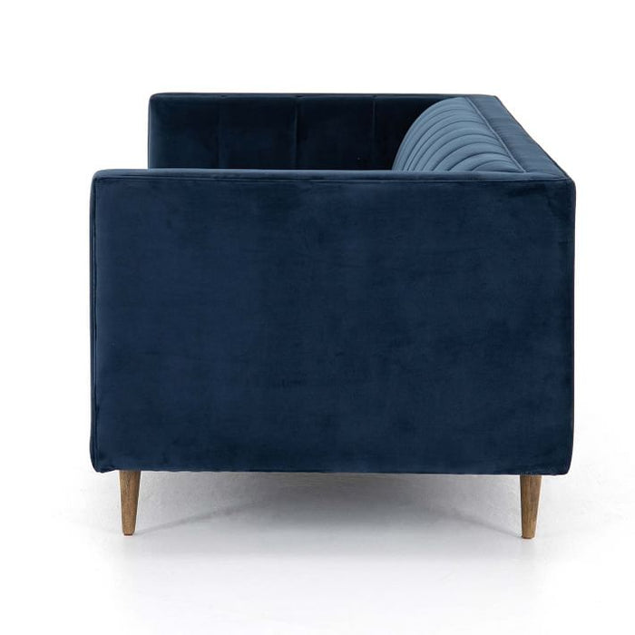 BISCUIT TUFTED SOFA